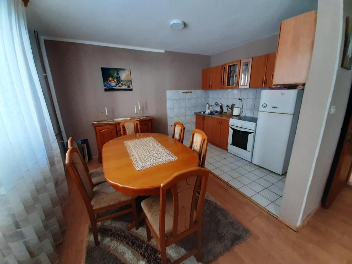 Apartman Lara Φότσα Εξωτερικό φωτογραφία